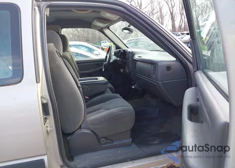 2004 Chevrolet Silverado 1500 from USA, damaged, VIN 1GCEC19T34Z207225